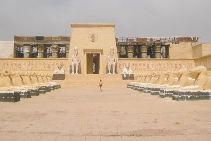 Ouarzazate abrite son premier Festival international du cinéma sous le signe “Mille et une nuits”