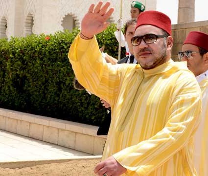 Amir Al Mouminine accomplit la prière du vendredi à la Mosquée Hassan à Rabat