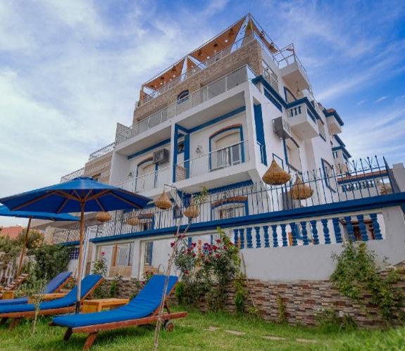 Blue Wave Lodge