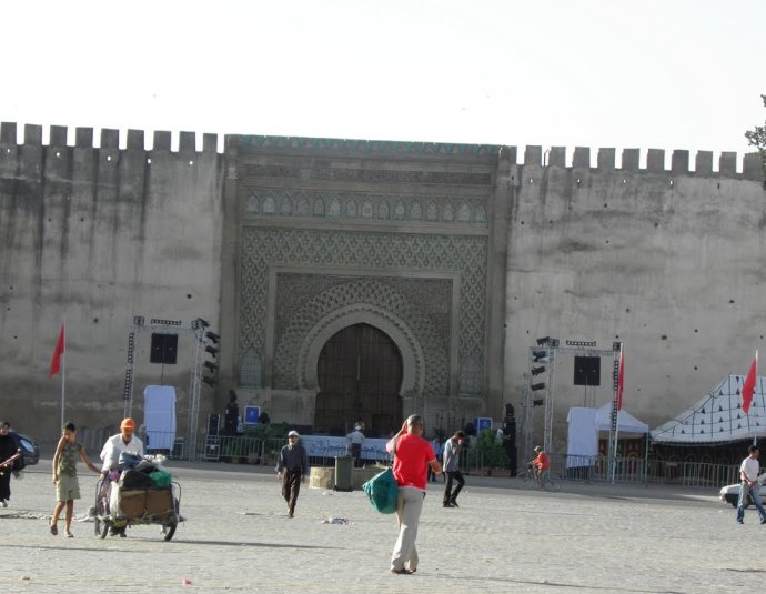&copy; panoramio / elakramine