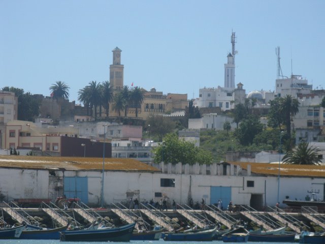 &copy; panoramio / elakramine, http://www.panoramio.com/user/831427