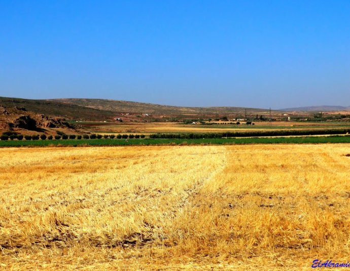&copy; panoramio / elakramine, http://www.panoramio.com/user/831427