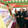 S.M. le Roi pose la première pierre d'un Centre socio-culturel à Bouskoura
