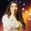 Ahlam chante  «Al raya al hamra»