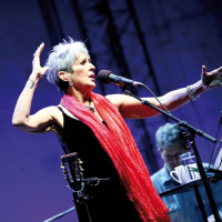 Joan Baez fait vibrer Bab Al Makina