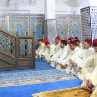 M&#039;diq, Amir Al Mouminine accomplit la prière du vendredi à la Mosquée Mohammed VI à M&#039;diq, MAP, Le Matin