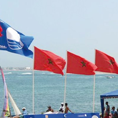 Dakhla hisse le “Pavillon Bleu” sur la plage Oum Labouir