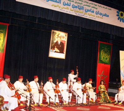 عروض فنية جذابة ينشطها «منشدون»
