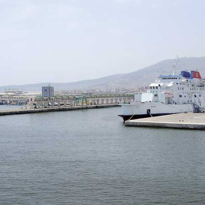Le ministère de l'Environnement simule aujourd'hui une opération de lutte contre la pollution marine
