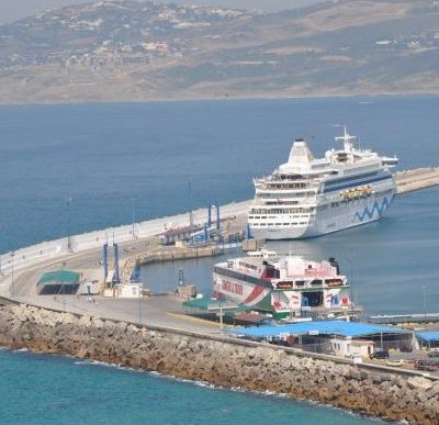 اضطراب حركة المرور في ميناء المسافرين طنجة المتوسط