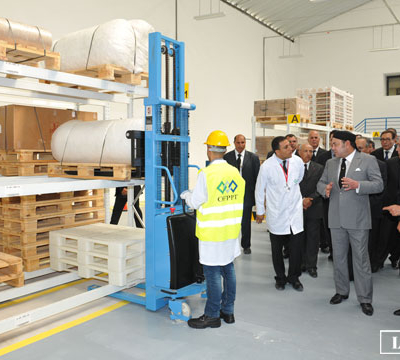 S.M. le Roi inaugure l’Institut spécialisé  dans les métiers du transport routier  et de la logistique de Taourirt