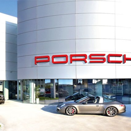 The new Porsche centre meets international standards