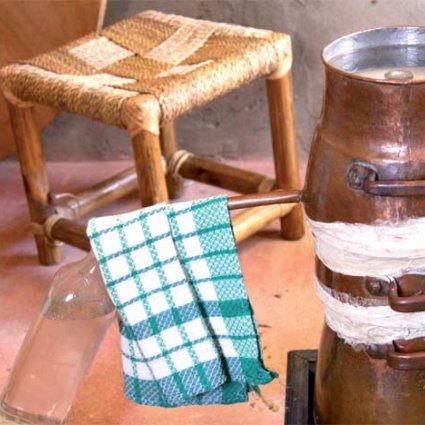 Le Festival de distillation des fleurs de bigaradier embaume la ville