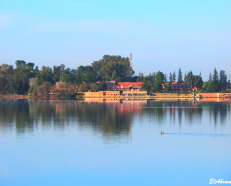 &copy; &copy; panoramio / elakramine, http://www.panoramio.com/user/831427