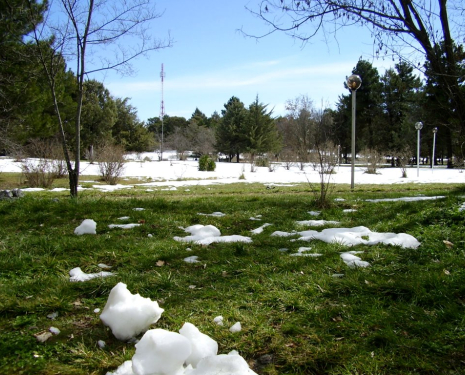 &copy; &copy; panoramio / elakramine, http://www.panoramio.com/user/831427