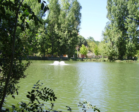 &copy; &copy; panoramio / elakramine, http://www.panoramio.com/user/831427