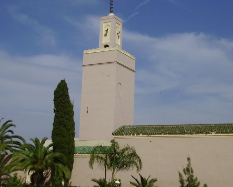 &copy; &copy; panoramio / elakramine, http://www.panoramio.com/user/831427