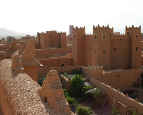 &copy; &copy; panoramio / alainchoquet, http://www.panoramio.com/user/2175619