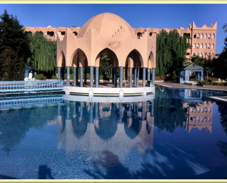 &copy; &copy; panoramio / Roberto Tomei, http://www.panoramio.com/user/3054145