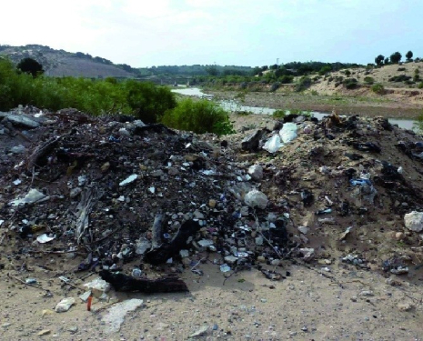 L’embouchure d’Oued L’ksob transformée en égout à ciel ouvert, Abdelali khallad, Libération