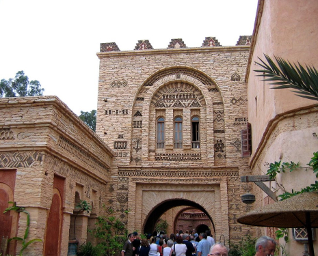 © &copy; panoramio / HEBRARD, http://www.panoramio.com/user/714594