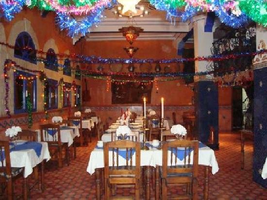 Atlantic Africa Sarl Restaurant Les 3 Palmiers 57 place du 11 Janvier El Borj1