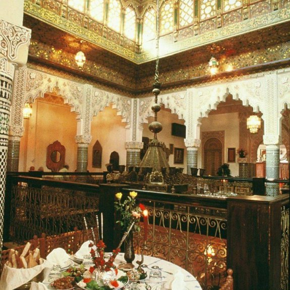 Dar Happiness Restaurant