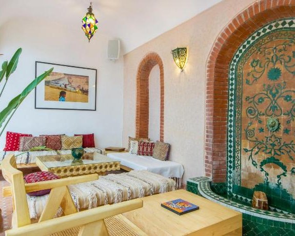 Riad Helen