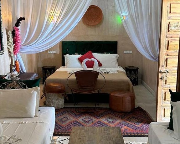 Riad Les Miroirs