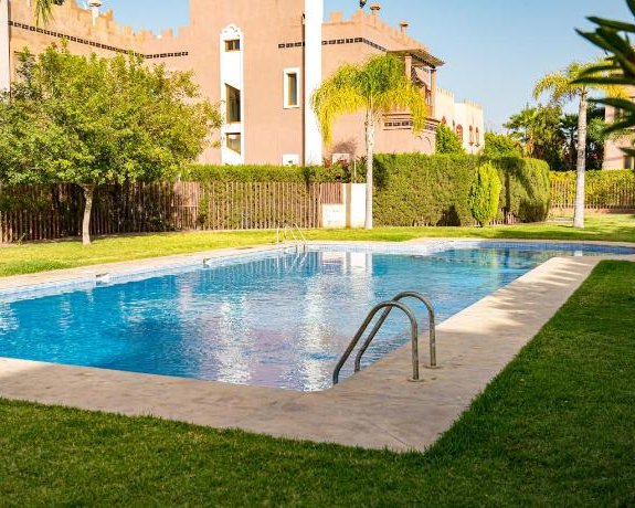 Riad Tonaroz