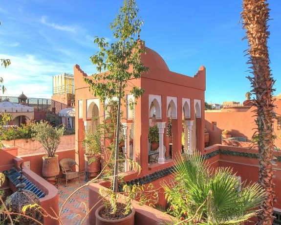 Riad Kaiss By Anika