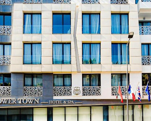 Flower Town Hotel & Spa