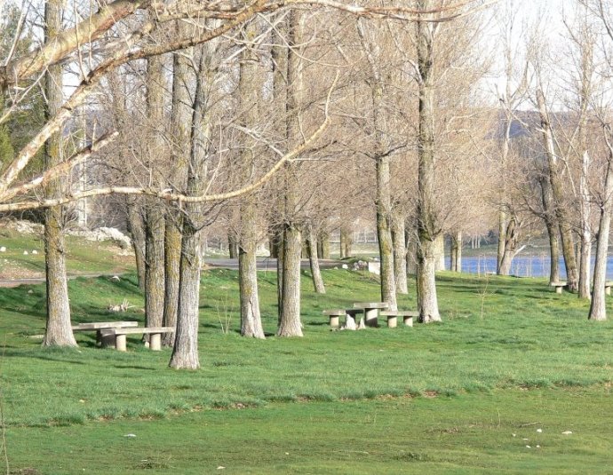 &copy; panoramio / hierbajos, http://www.panoramio.com/user/38637