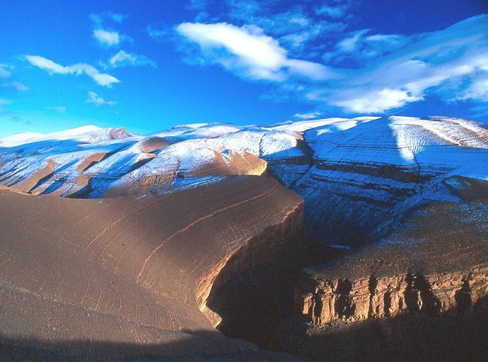 &copy; panoramio / @mabut, http://www.panoramio.com/user/232099