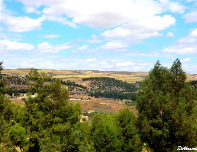 &copy; panoramio / elakramine, http://www.panoramio.com/user/831427