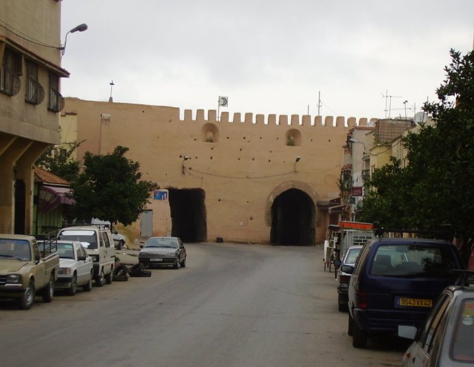 &copy; panoramio / elakramine, http://www.panoramio.com/user/831427