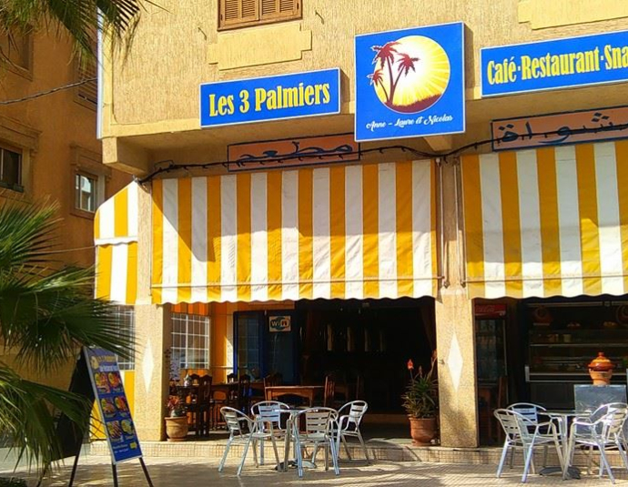 Atlantic Africa Sarl Restaurant Les 3 Palmiers 57 place du 11 Janvier El Borj1
