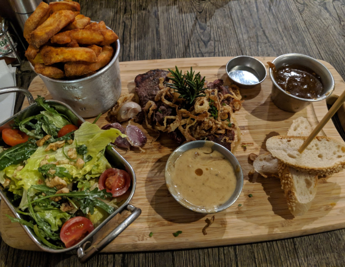 Blend Gourmet Burger