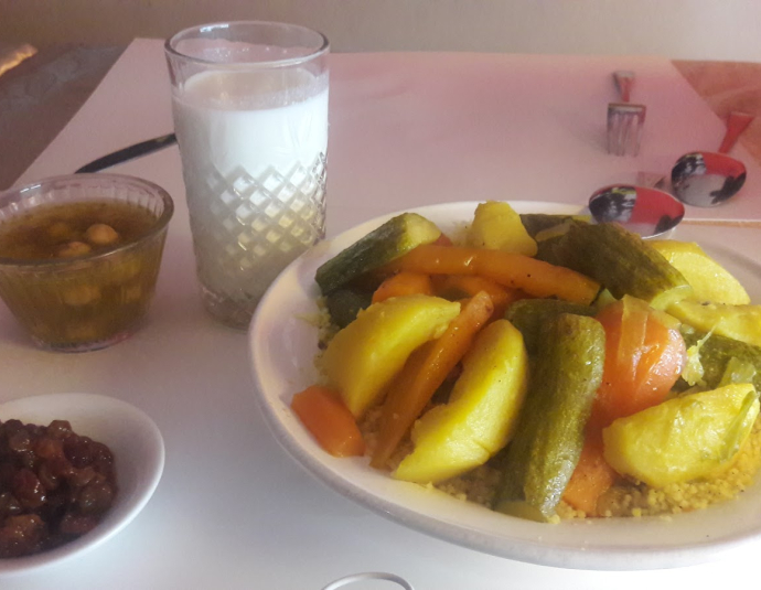 Café Restaurants "Les Artistes" "مقهى ومطعم ''الفنانين