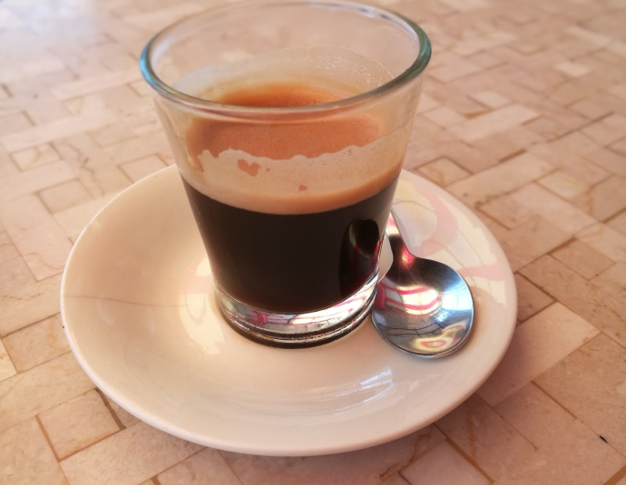 Café Restaurants "Les Artistes" "مقهى ومطعم ''الفنانين