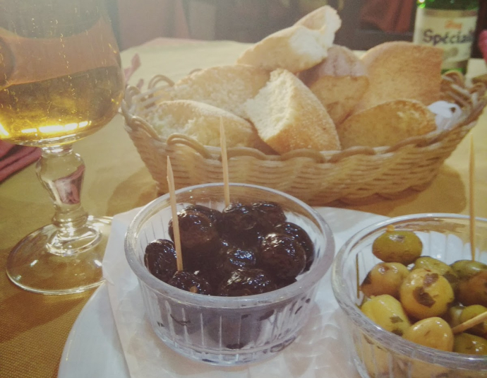 Galas Café Restaurant