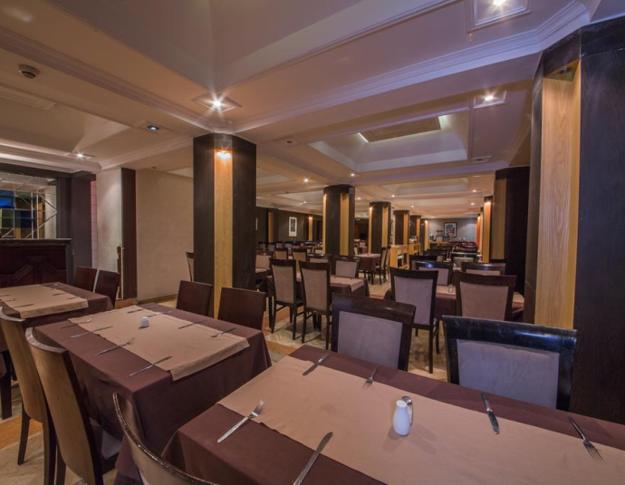 Hotel de Paris And Hotel Prens De Paris