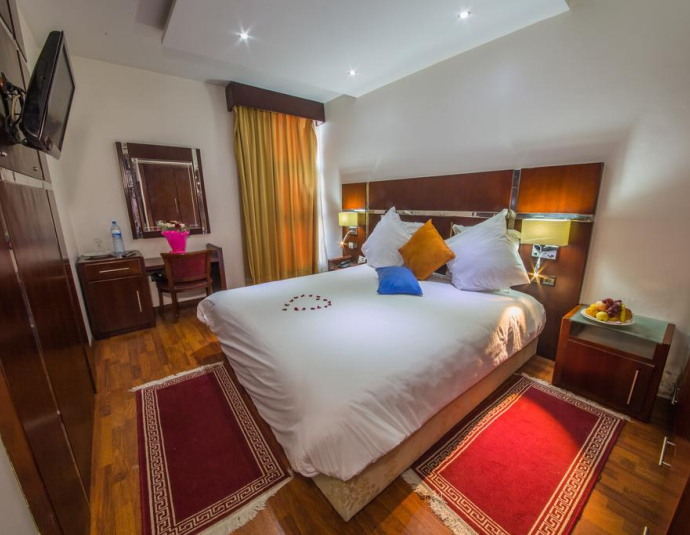 Hotel de Paris And Hotel Prens De Paris