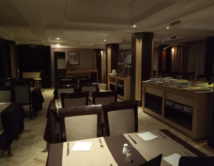 Hotel de Paris And Hotel Prens De Paris