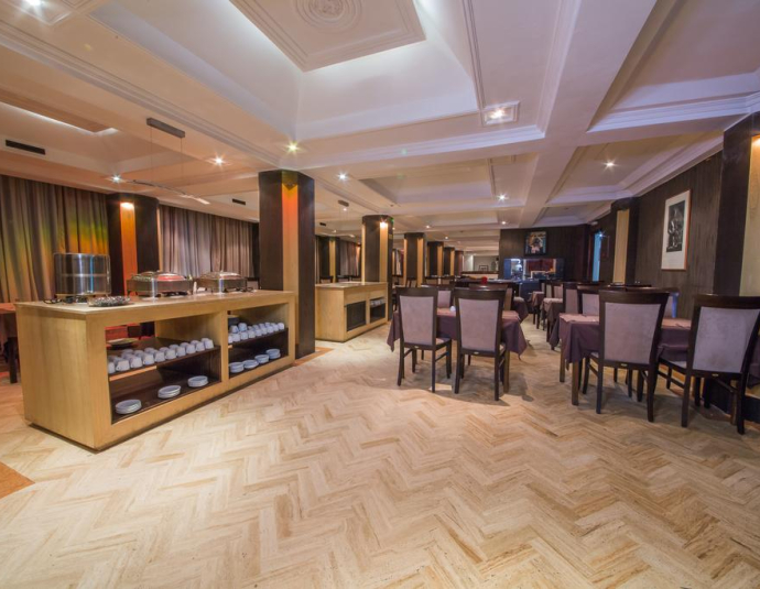 Hotel de Paris And Hotel Prens De Paris