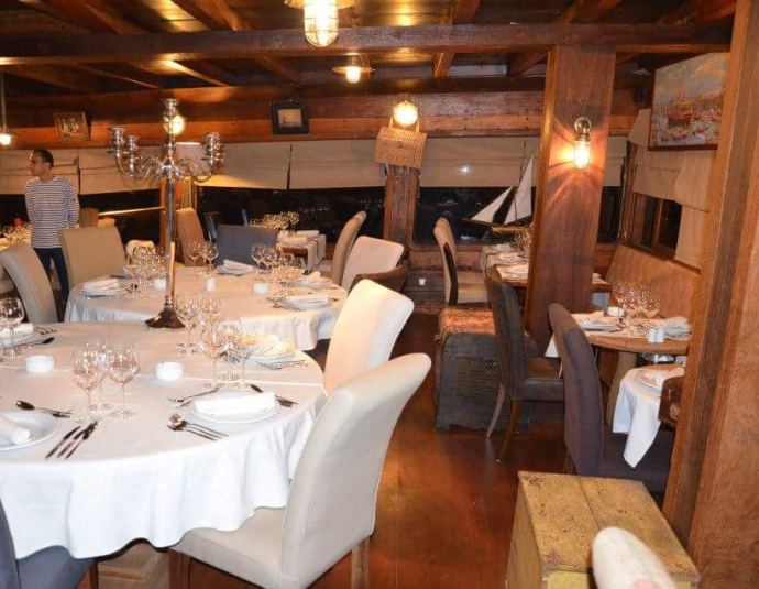 Le Dhow - Restaurant Bar Lounge