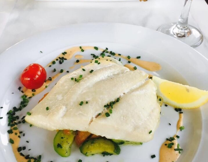 Le Dhow - Restaurant Bar Lounge