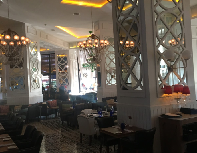 Patron de la Mer Restaurant