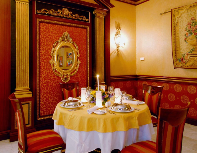 Royal Mirage Deluxe Hotel