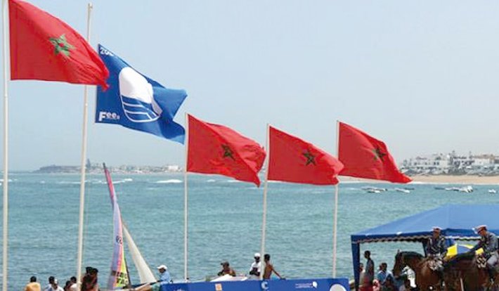 Dakhla hisse le “Pavillon Bleu” sur la plage Oum Labouir
